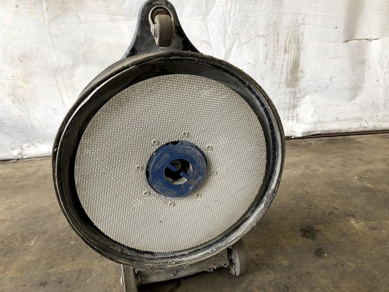 TENNANT MODEL BR-2000-DC FLOOR FINISHER: STOCK #13953