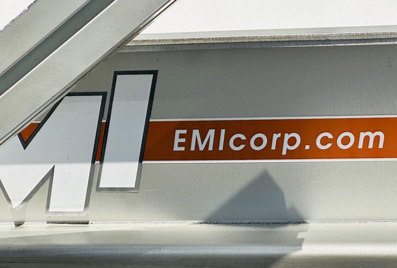 EMI Plastics Equipment  |  EAC12 - 48 - 40  |  12” x 48" Incline Belt Conveyor