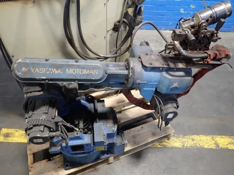 MOTOMAN / YASKAWA ELECTRIC 2.0KVA ROBOT  -  MH6