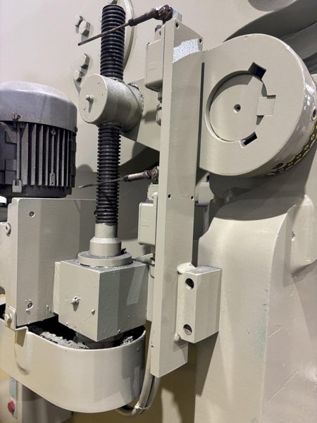 250 TON X 12' ACCURPRESS MODEL #725012 HYDRAULIC PRESS BRAKE: YOBRO #24251