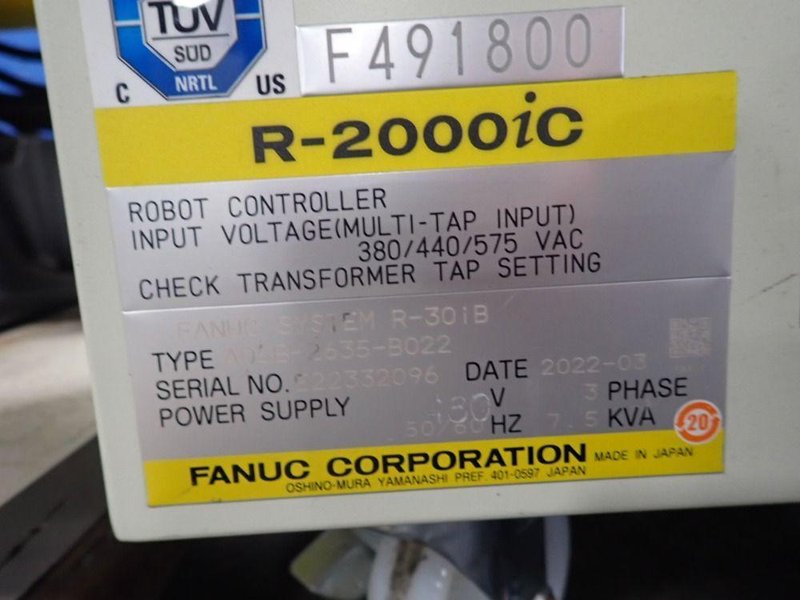 FANUC R-2000IC 165F ROBOT   -  A05B-1333-B201
