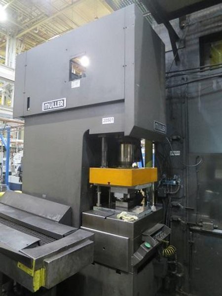 2,400 TON MULLER WEINGARTEN PSM 4.360 SCREW PRESS