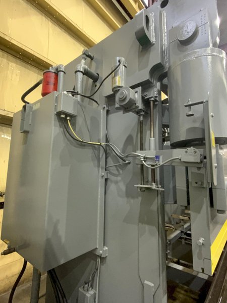 240 TON X 10' BETENBENDER HYDRAULIC PRESS BRAKE: STOCK #80836