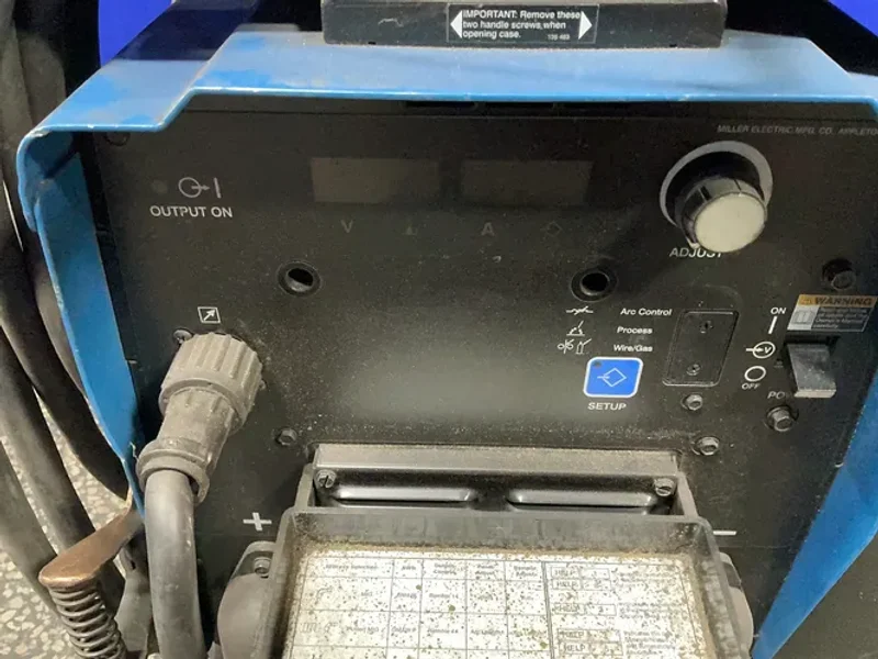 Miller 450 Amp Welder   -  Invision 450 Mpa
