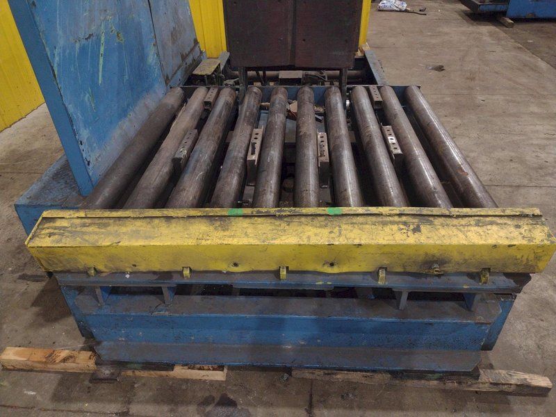 20,000 LBS BRANER HYDRAULIC COIL UPENDER WITH POWER FEED CONVEYOR: YOBRO #25238
