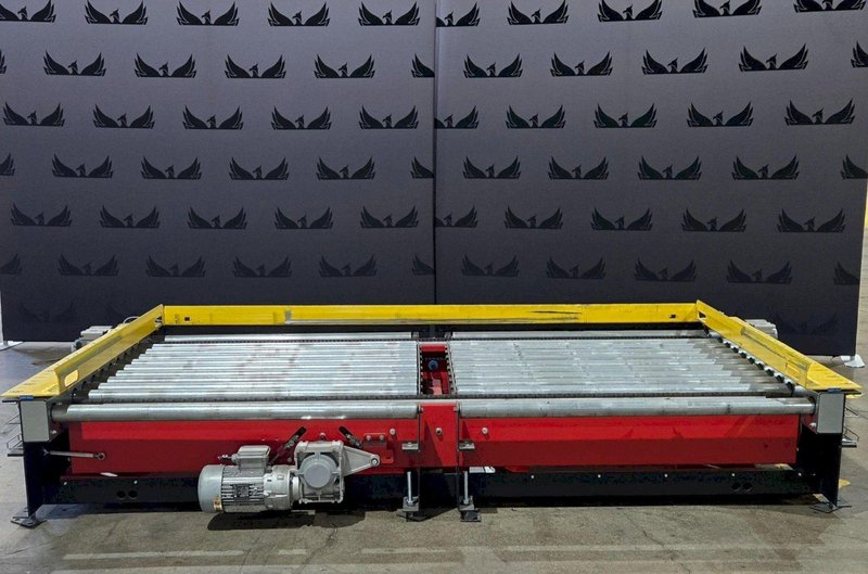 INDUSTRIAL KINETICS Powered Roller Conveyor Transfer System USED