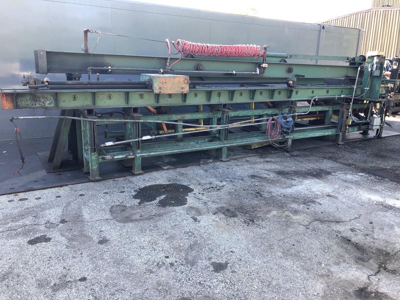 20&#039; SUTTON POWERED INFEED &amp; OUTFEED CONVEYORS / RACKS: STOCK #16743