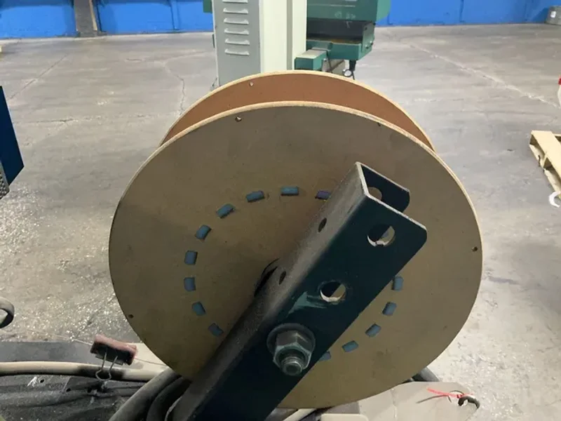 Miller 300 Amps Welder W/feeder - Cp-300