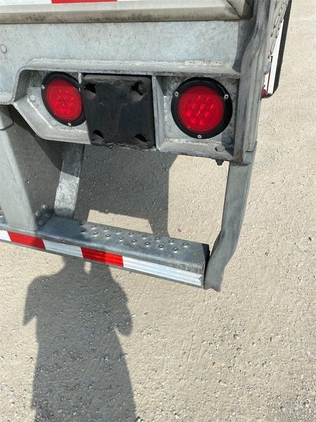 2024 Vanguard 53 x 102 5V8VC5327RM402432