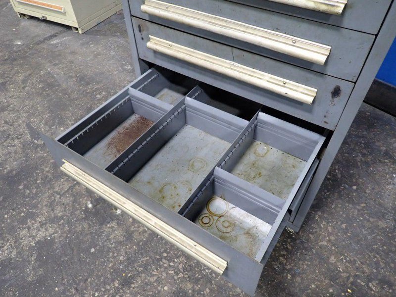 EQUIPTO 7 DRAWERS TOOL CABINET