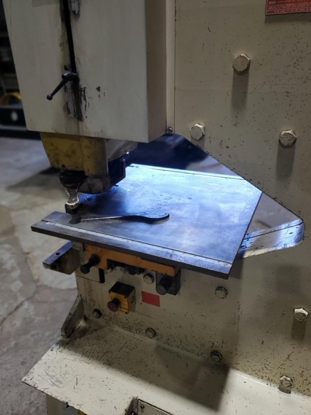 100 Ton Geka Hydracrop 100/SD Ironworker, 2002 – Press Brake, Notching