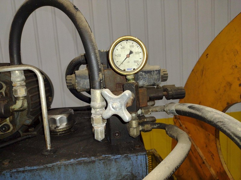 10,000 LBS FMS (FREEDOM MILL SYSTEMS) MODEL #UCD-550 DOUBLE END UNCOILER / COIL REEL: YOBRO #24900