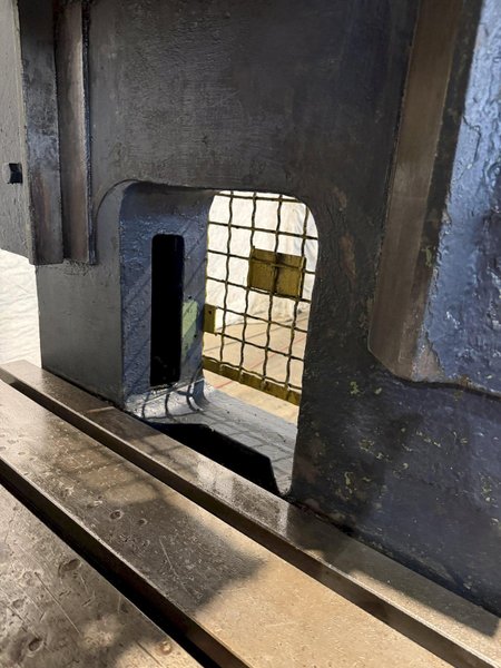 160 TON MINSTER 50-6 1/2-54 STRAIGHT SIDE DOUBLE CRANK PRESS. STOCK # 0470124