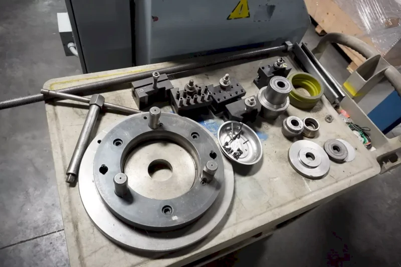 25" x 60" TARNOW TOOLMEX MODEL #TUJ50M ENGINE LATHE 3.5" HOLE : YOBRO #25841