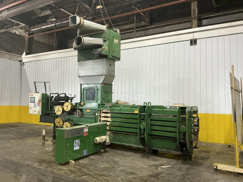 36" X 29" X 30 HP BALEMASTER MODEL #4030G-8 AUTO TIE HORIZONTAL BALER 2007: YOBRO #25000