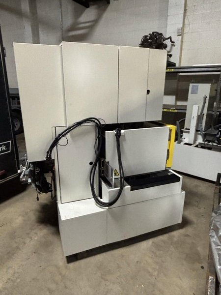 Fanuc C400IC Wire EDM, 2021 – CNC EDM w/ Auto Threader, Fanuc Robot a-C400ib Rotary