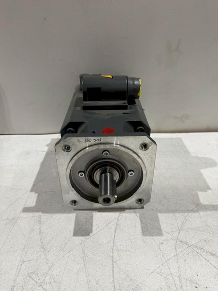 SIEMENS 1FT6082-8AF72-1AA5-Z SERVO MOTOR NEW NO BOX