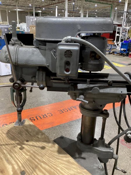 WALKER TURNER 2ft Radial Arm Drill USED