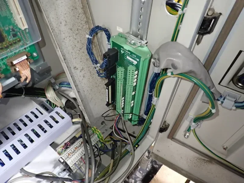 Yaskawa Electric Corporation Robot Control - Motoman Dx100