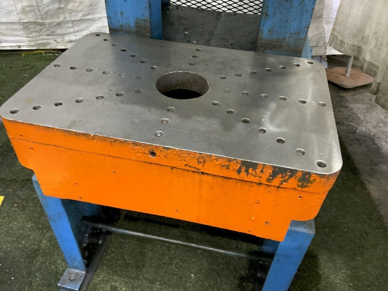 60 TON FEDERAL 60 OBI FLYWHEEL PRESS: STOCK #81234