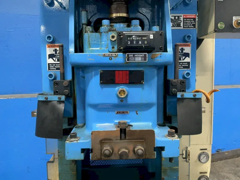 WASINO ENGINEERING 45 METRIC TON GAP FRAME PRESS  -  PUX45