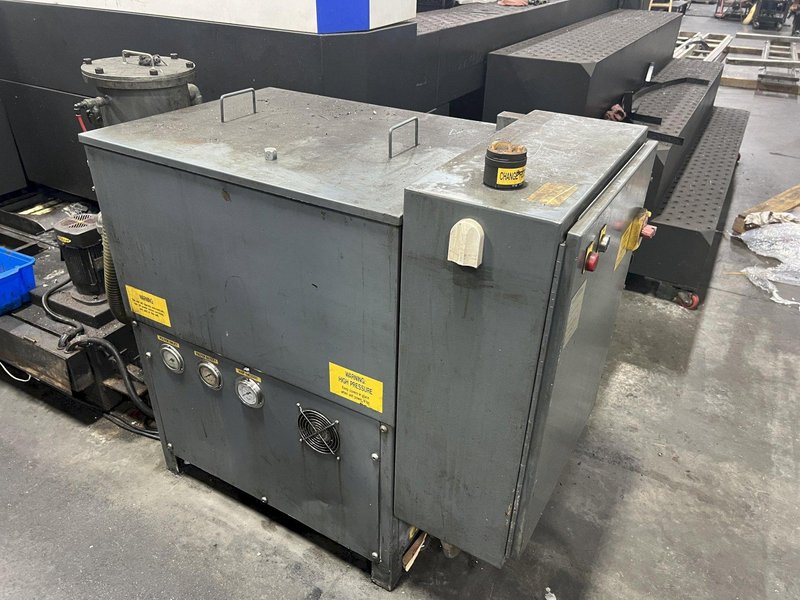 Hyundai Wia #KH1000, CNC horizontal machining center, 82.6&quot; X, 53.1&quot; Y, 55.1&quot; Z, 8000 RPM, 35 HP, CT50, Fanuc, 2010 - LOW PRICE