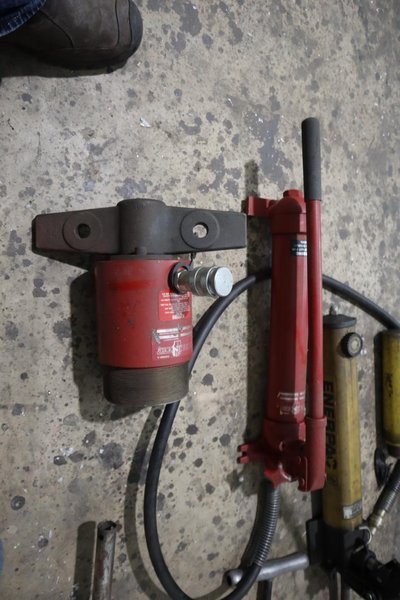 Hydraulic Power Units, Barrel Pumps, Large Ridgid Pipe Cutter- Auction Item