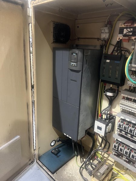 Chun-Zu Model CBP-165S Five Die Bolt Former