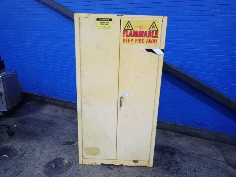 JUSTRITE MFG CO 60 GAL. FLAMMABLE CABINET  -  25602