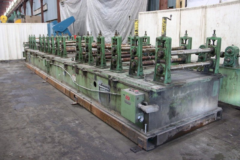 15 STANDS X 3&#039; X 44&#039; BRADBURY ROLLFORMER: STOCK #69559