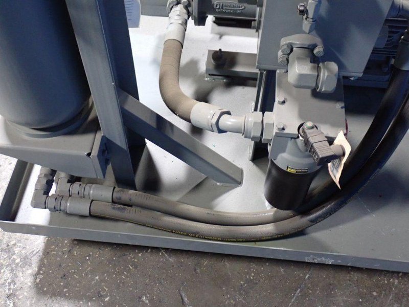 PARKER/NFP 15 HP HYDRAULIC UNIT  -  35V-30-A-1-A-20