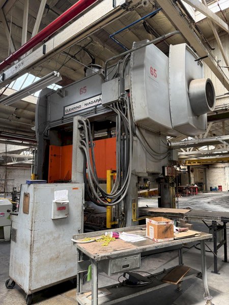 440 TON CLEARING NIAGARA SC2-400-120-60 STRAIGHT SIDE DOUBLE CRANK PRESS(NEW IN 1998) STOCK # 0328626