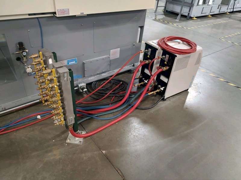 224 Ton Nissei DCX200III-25A Molding Machine – 2023 – Includes Chiller, Dryer, Temp Controller &amp; Granulator