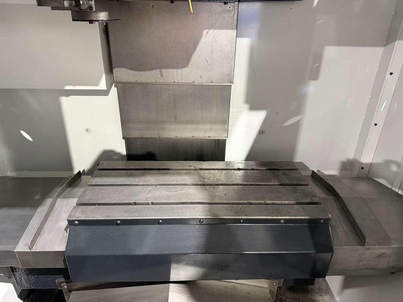 Mazak VCN 410A CNC Vertical Machining Center – Mill