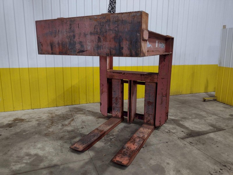 20,000 LBS / 10 TON X 60&quot; X 60&quot; BUSHMAN MODEL #901 PALLET LIFTER CRANE ATTACHMENT: STOCK #23641