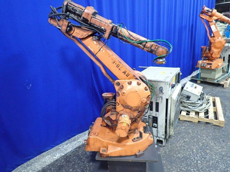 ABB ROBOT  -  IRB2400 M2000
