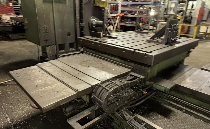56" X 64" DAEWOO D110RT HORIZONTAL BORING MILL. STOCK # 0546126