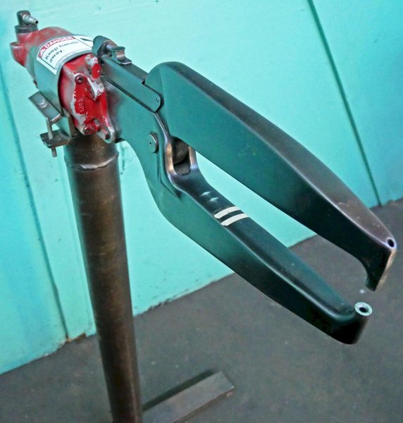 Chicago Pneumatic 9" Compression Riveter, CP-0351