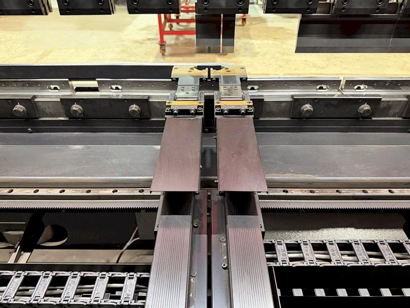 Amada HG 2204 243 Ton x 14' Bed Hydraulic Press Brake