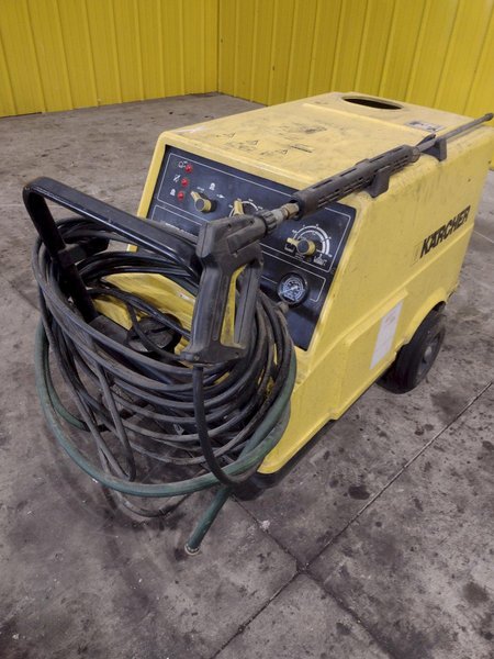 KARCHER MODEL #HDS650 HEATED PRESSURE WASHER: STOCK #23139