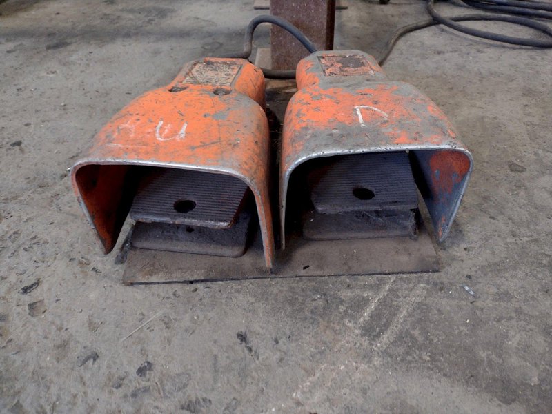 PEDDINGHAUS FABRILINE HYDRAULIC FLANGE PUNCH: STOCK #17984