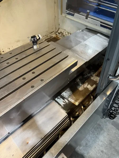 HAAS VF-4 CNC Vertical Machining Center 2013’ Wired 4th &amp; 5th USA # 7697