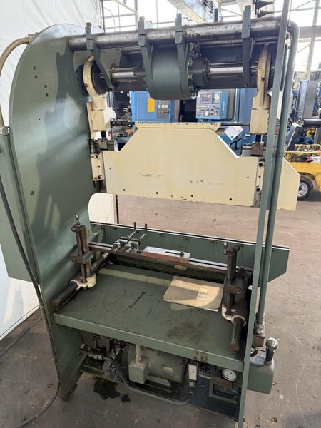 17 TON X 4&#039; DIACRO 14-48-2 HYDRA-POWER PRESS BRAKE. STOCK # 1004425