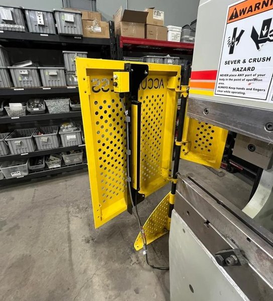 2009 Accurpress 71008 CNC Hydraulic Press Brake (#5815)