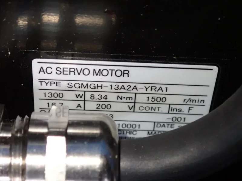 YASKAWA AC SERVO MOTOR  -  SGMGH-13A2A-YRA1