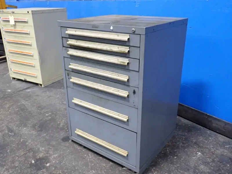 EQUIPTO 7 DRAWERS TOOL CABINET