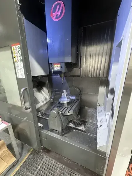 2016 HAAS UMC-750SS w/ Midaco 19-Pallet Changer