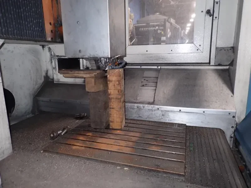 RÖDERS 21" X 27" TABLE CNC VMC  -  RFM600/2