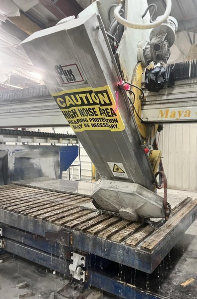 7.5′ x 12′ Maya 625A 4 Axis CNC Granite Bridge Saw, 2014