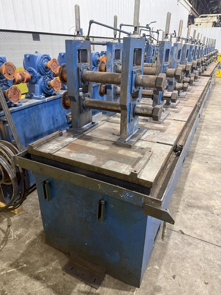 16 STAND x 3" X 18" ROLL SPACE BRADBURY MODEL #430 U-JOINT DRIVE ROLLFORMER: YOBRO #25254